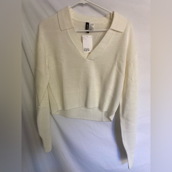 H&M Collared Sweater Sz S in Natural White - Picture 4 of 7